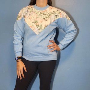 HANES VINTAGE Crew Neck Sweater late 80s early 90s tag